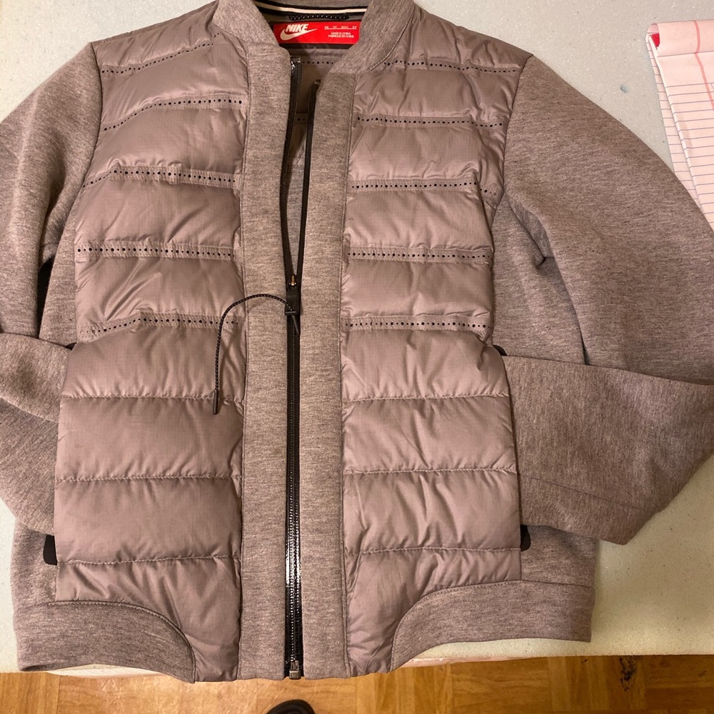 Nike tech sweater